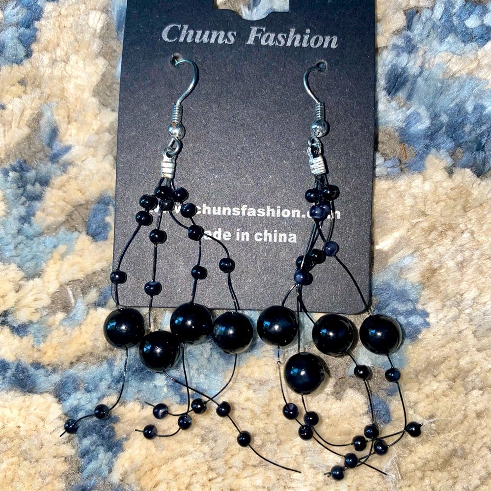 Chuns Fashion Black Dangly Bead Earrings